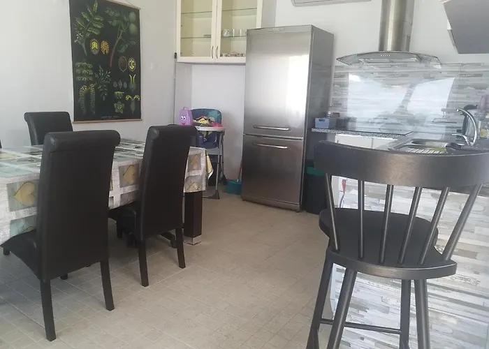 Impeccable 2-Bed House In Viana Do Castelo