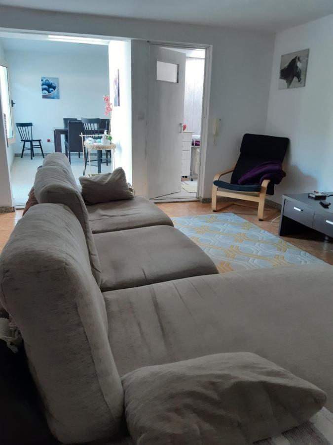 Impeccable 2-bed House In *